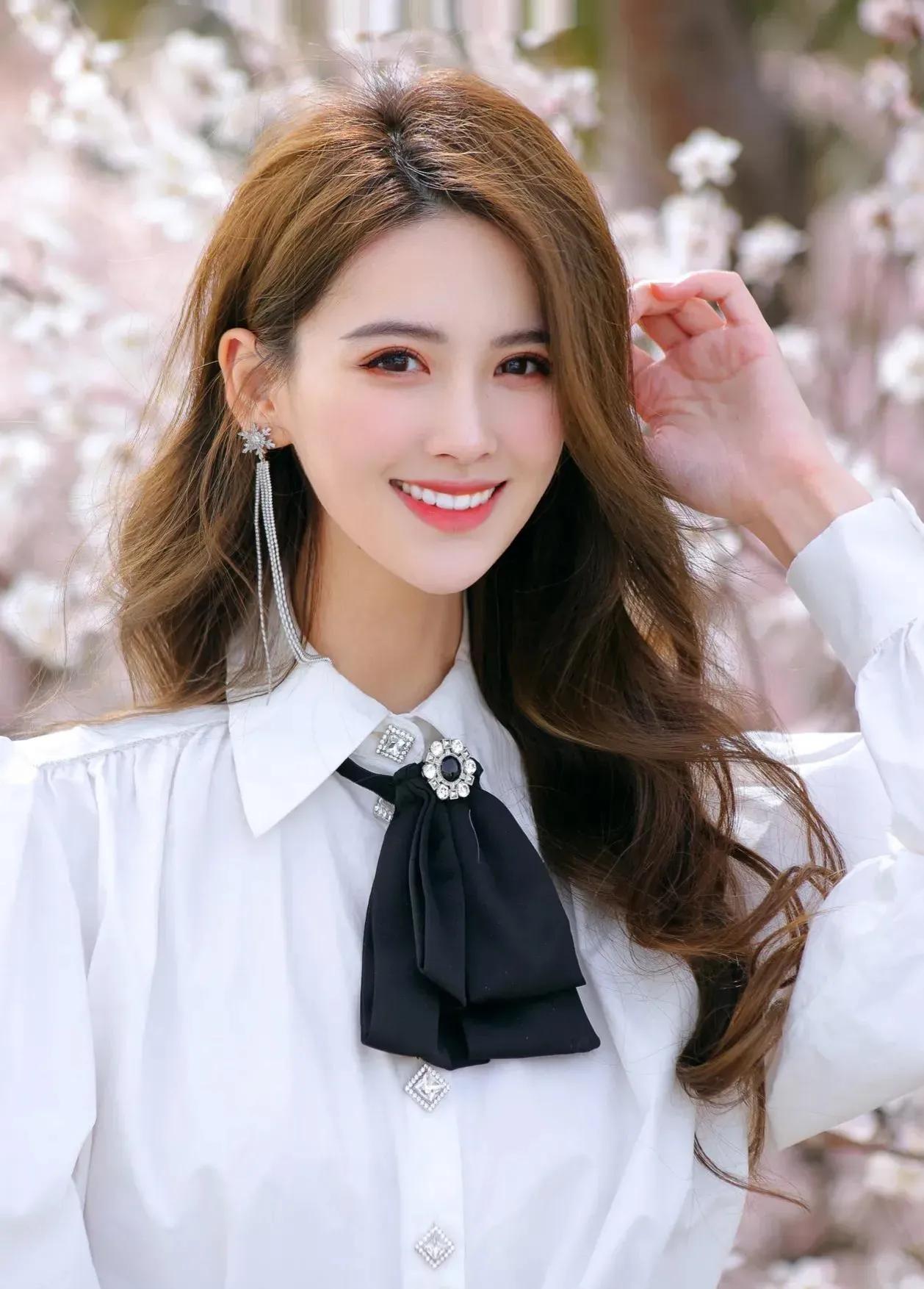 走在乡间的小路上,走在乡间的小路上口哨版