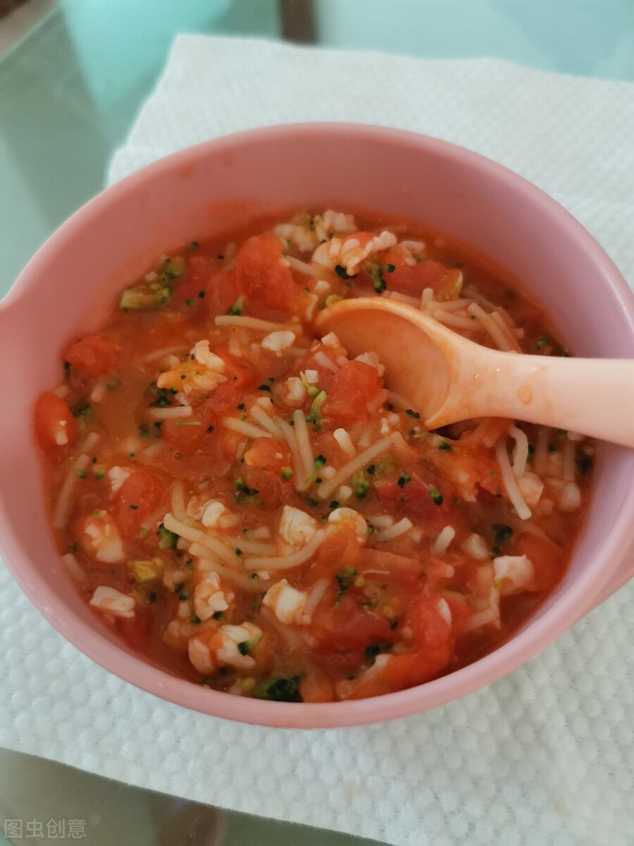 宝宝多大能吃大人的油吗,宝宝多大能吃跟大人一样