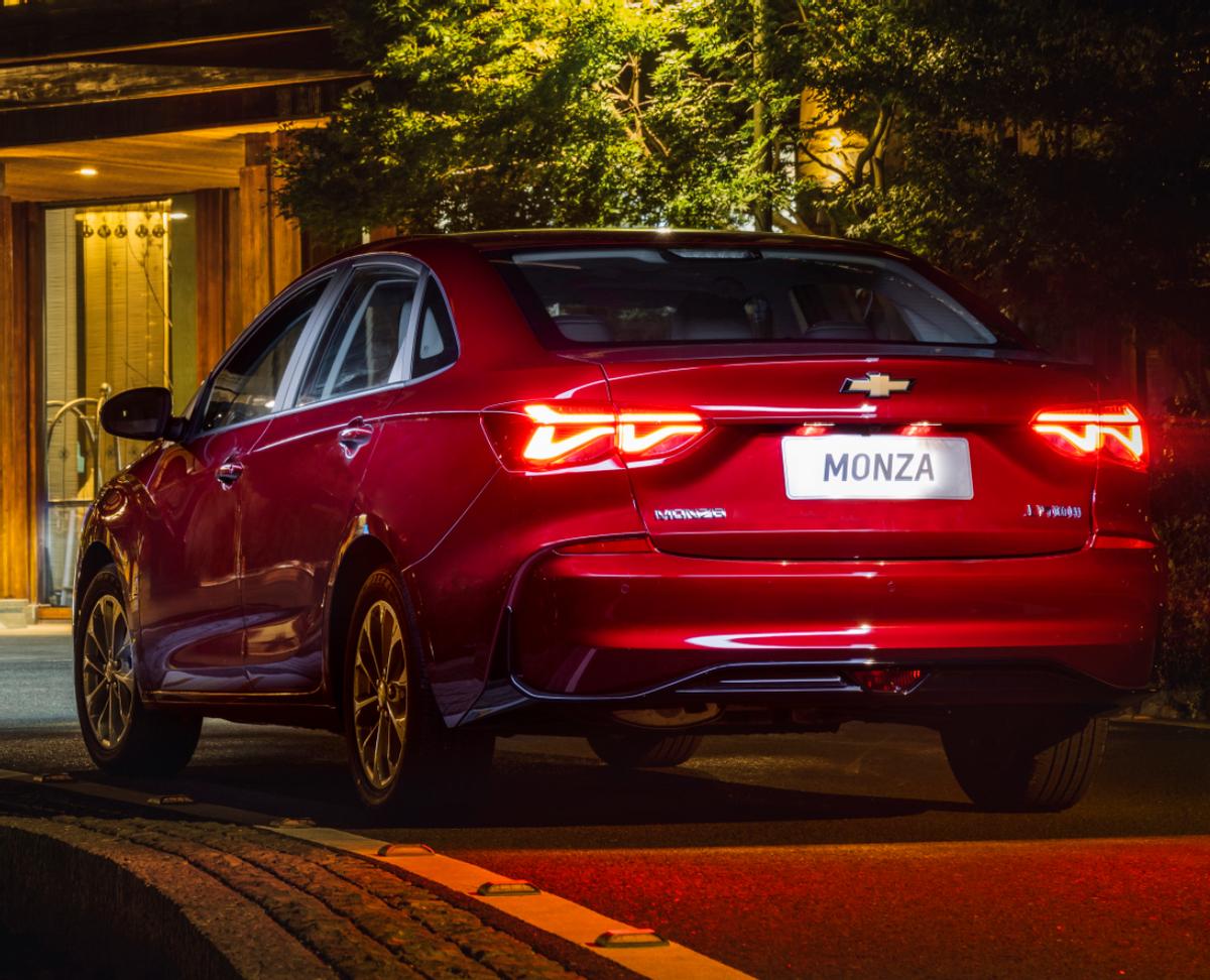 suv油耗最低的是哪一种10万左右,10-15万元以内这几款车最值得推荐