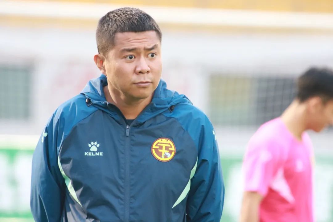 36岁少帅率队领跑中甲：我追求的是效率足球！