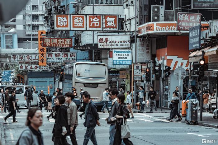 香港遍地是黄金，这句话是近几十年来很多人深信不疑