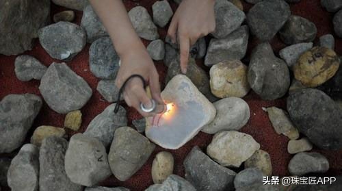 翡翠赌石十大不靠谱,翡翠赌石有造假吗