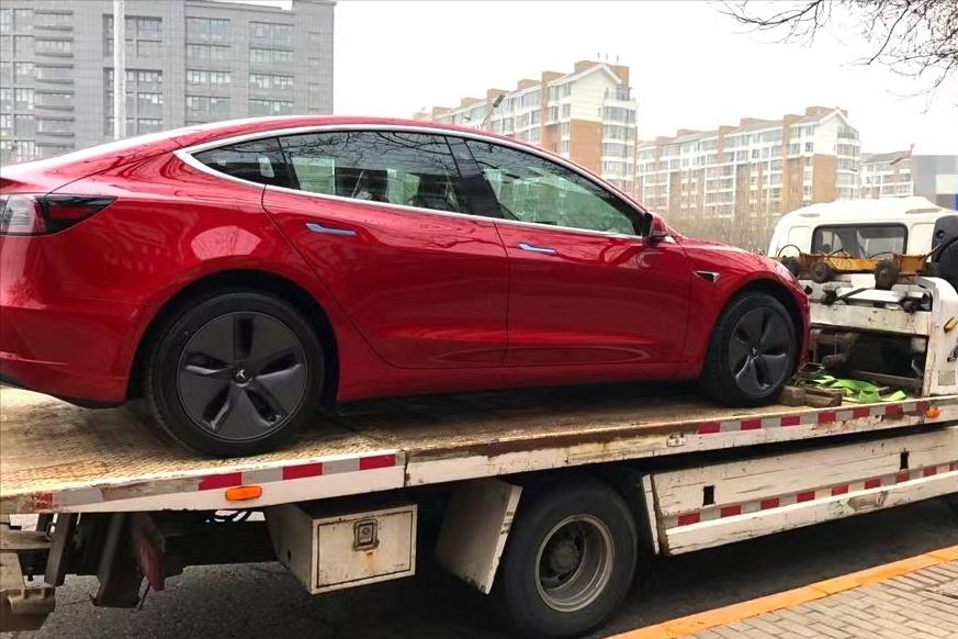 混动和油车十年用车成本对比图,养一台油电混合的车一年要多少钱