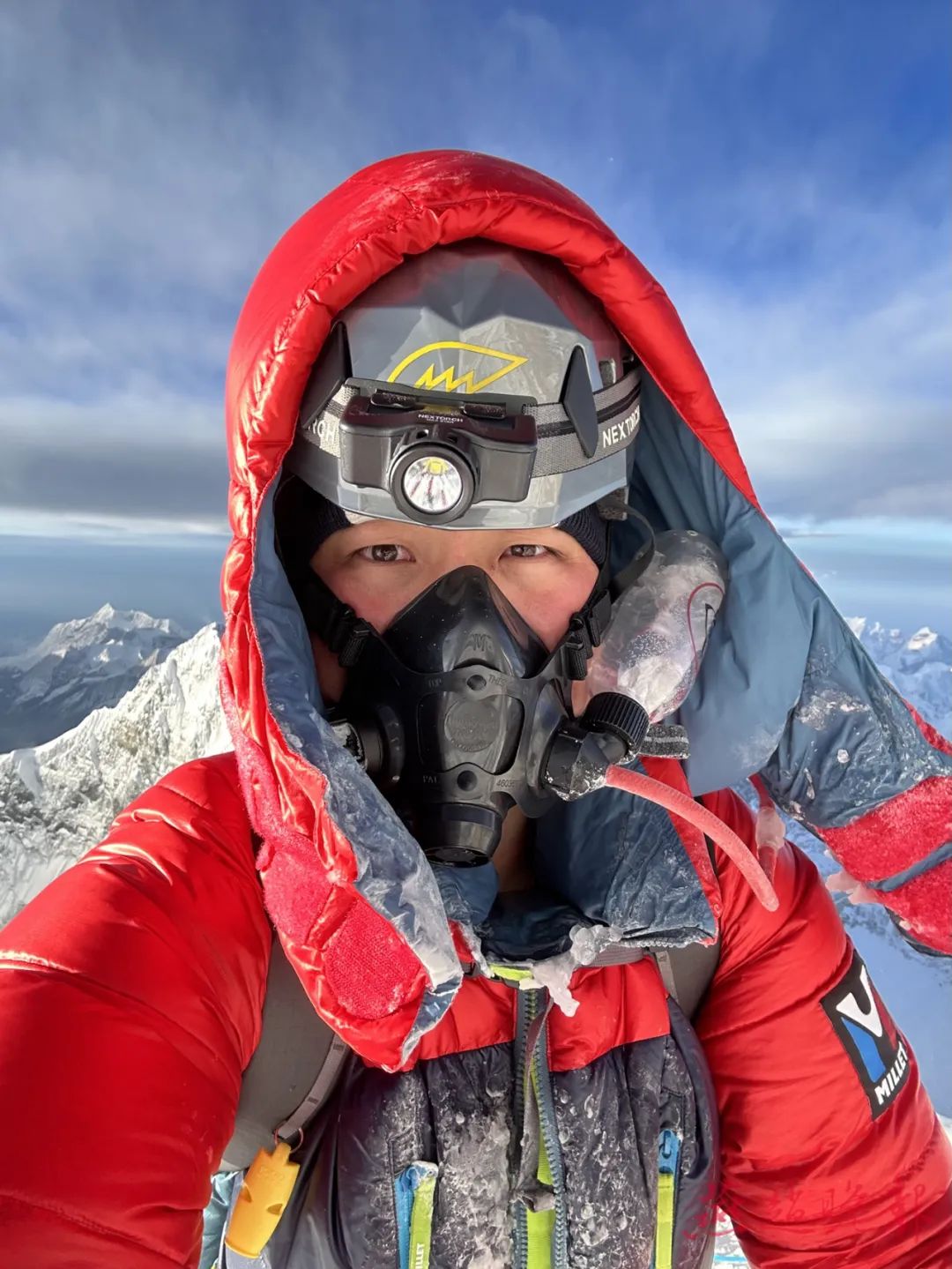 “把家乡名字带上珠峰，是我热爱家乡的一种表达方式！”