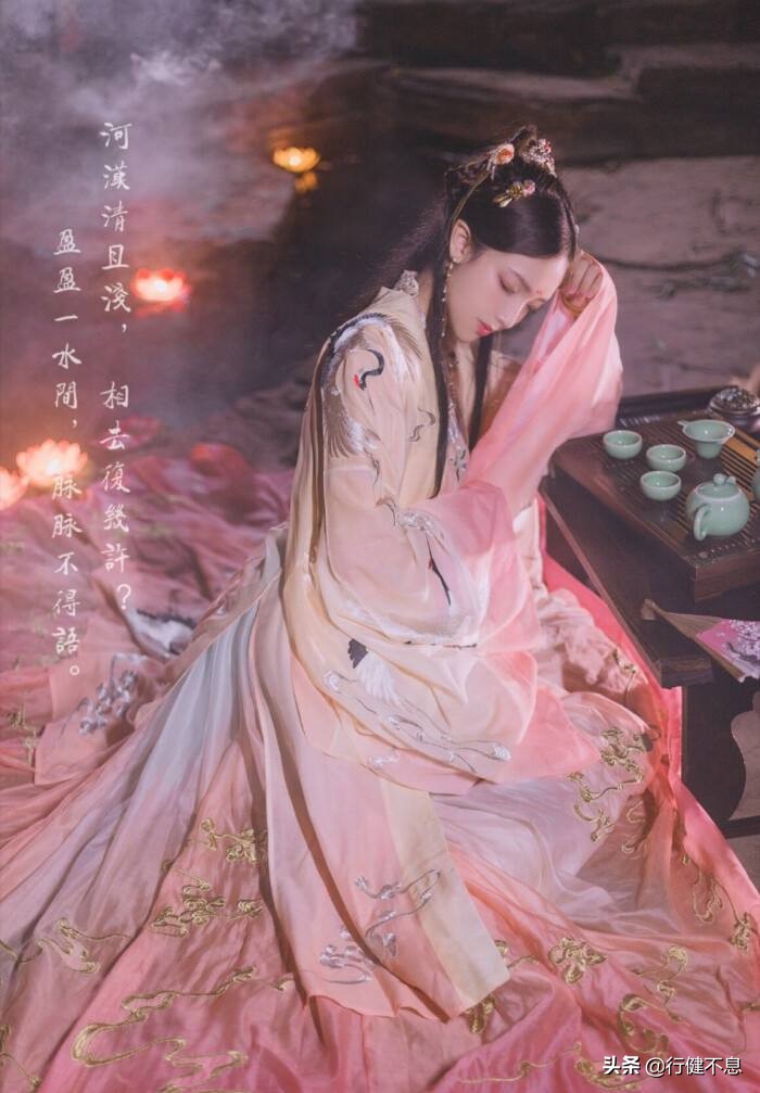 衣带渐宽终不悔全诗讲解,衣带渐宽终不悔的古诗