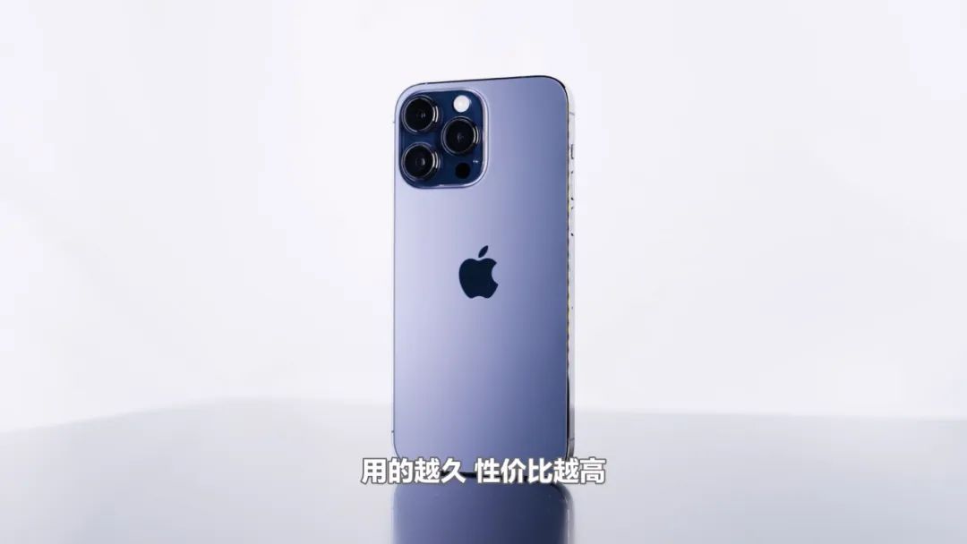 女同事：安卓便宜充电快信号好，但我选择iPhone