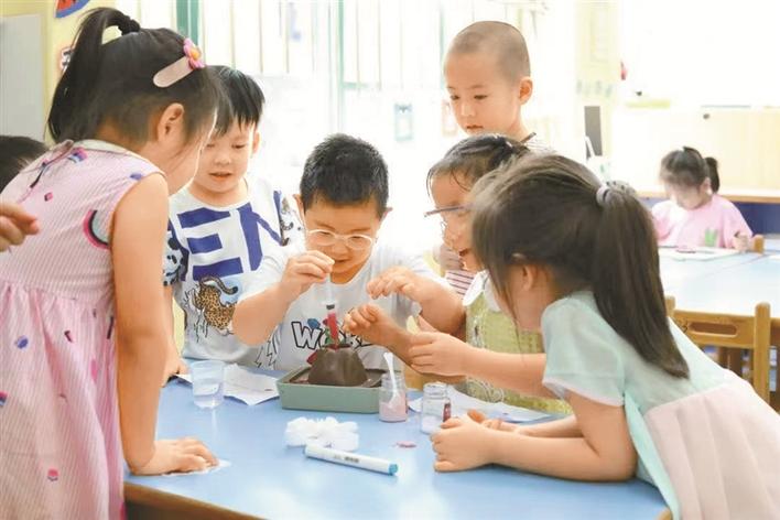 一核两翼三区协同,一核两翼战略