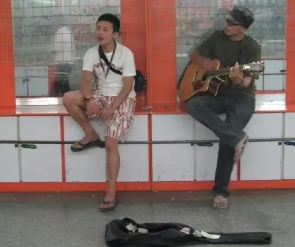 赵雷：我有些烦了