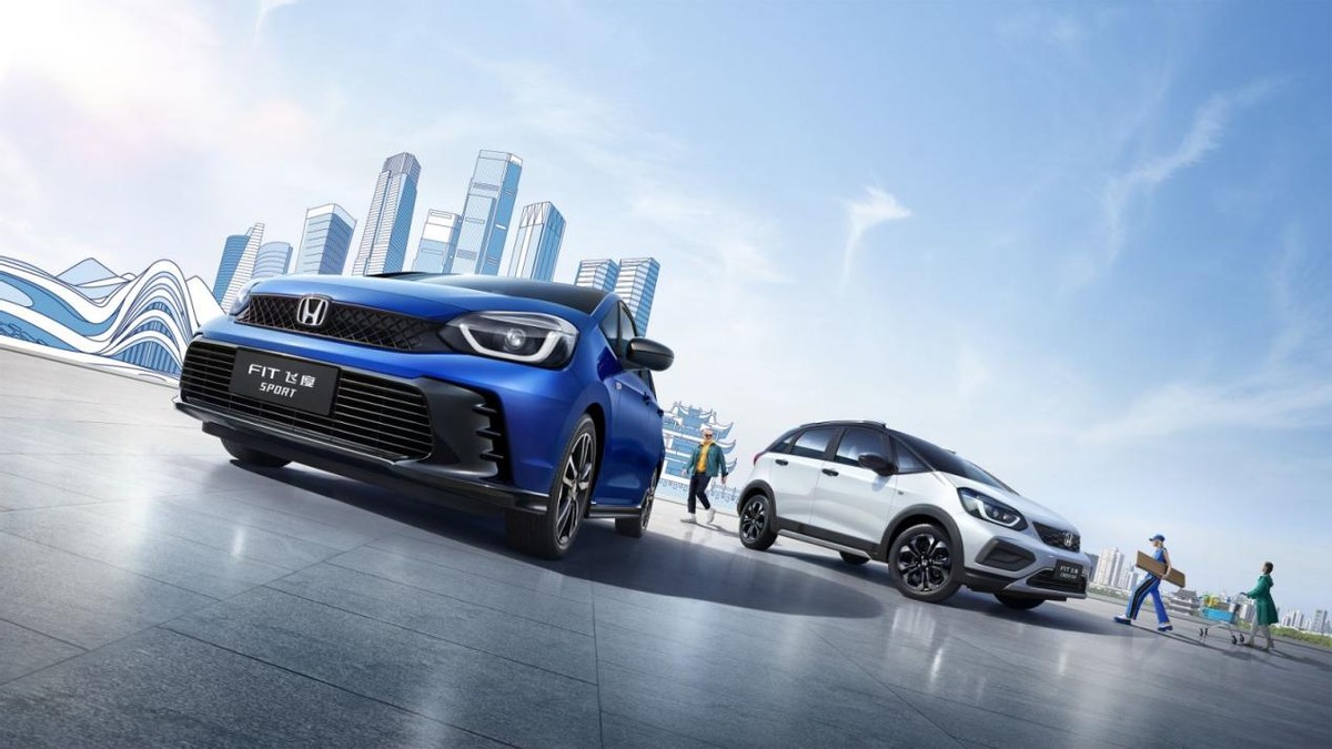 两厢车飞度和poloplus哪个好,两厢车最保值的是飞度吗