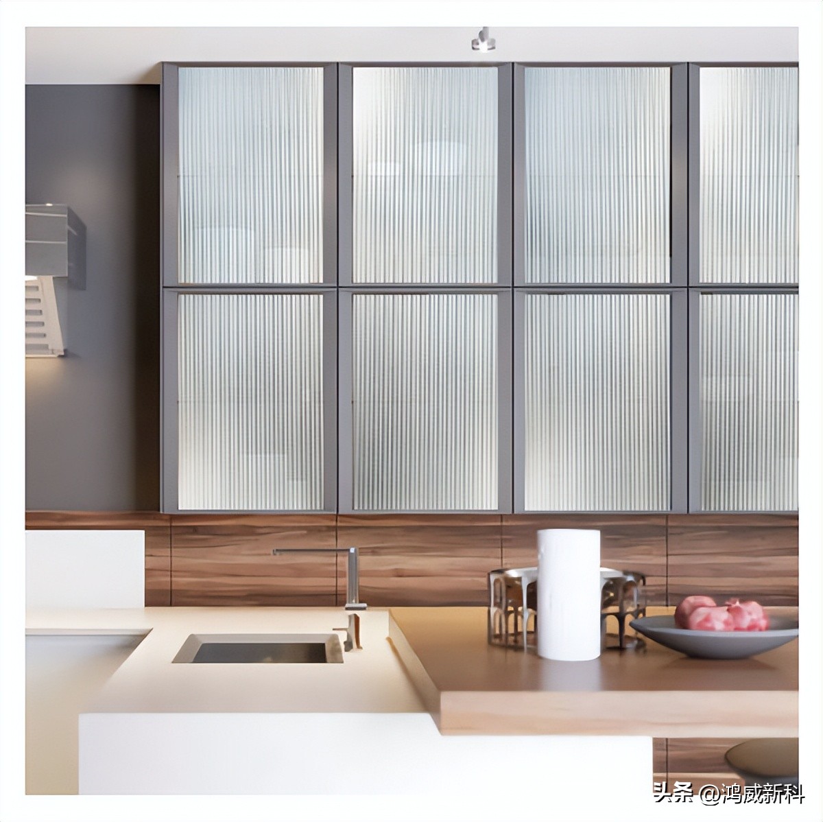 静电玻璃贴膜怎么才能贴得住,免胶静电玻璃贴膜哪面贴