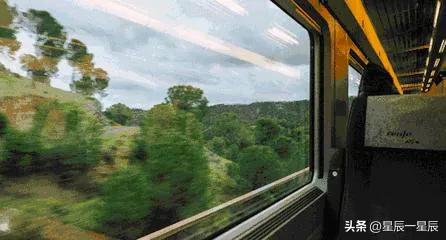 女儿舍不得爸爸上班远离,视频电话诉说思念之情