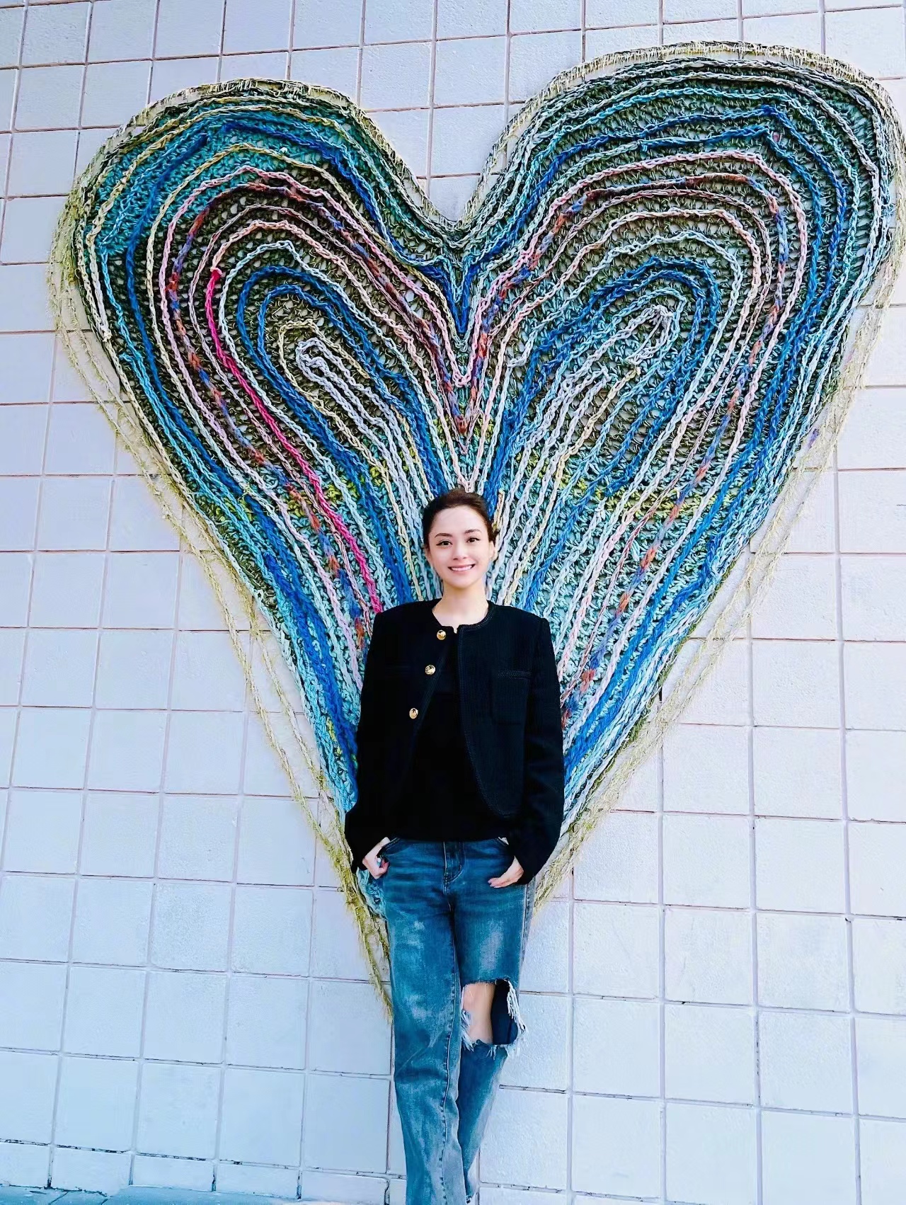 阿娇同款穿搭,41岁阿娇戴帽子近期穿搭