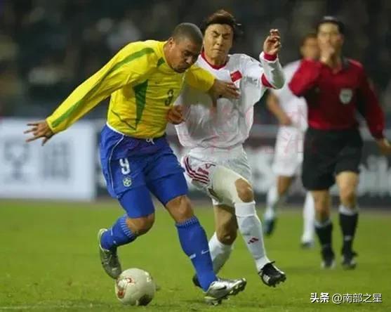 高中班上看国足世界杯预选赛,高中学生偷偷看世界杯