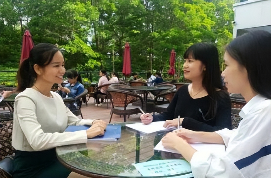 大专学校辅导员工资单,高校辅导员工资有多少