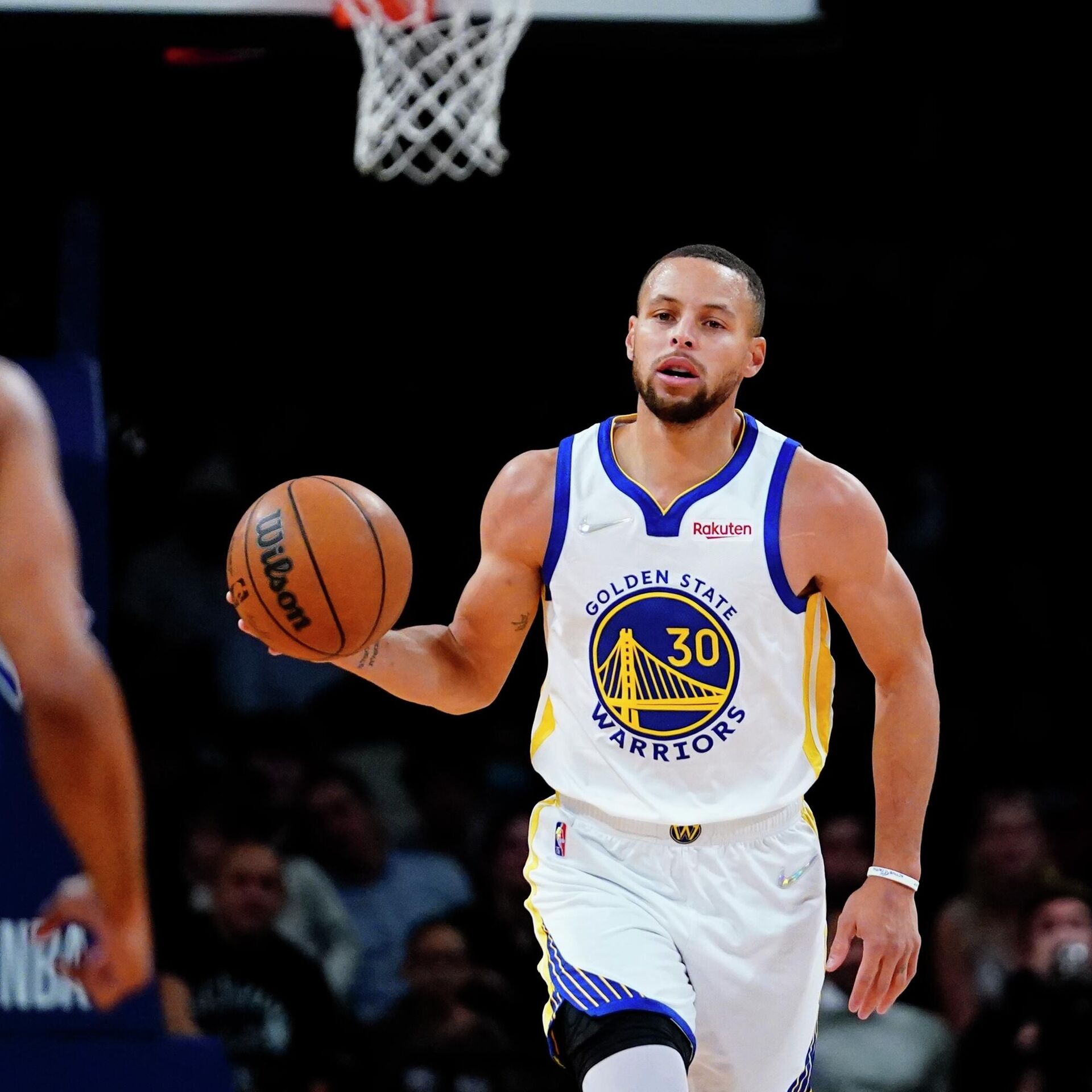 克莱汤普森做客伊巴卡,克莱汤普森拉文交易