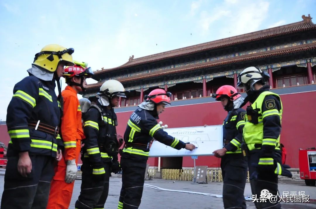 二十大代表风采张桂梅,全国第四届十大杰出消防卫士蔡瑞