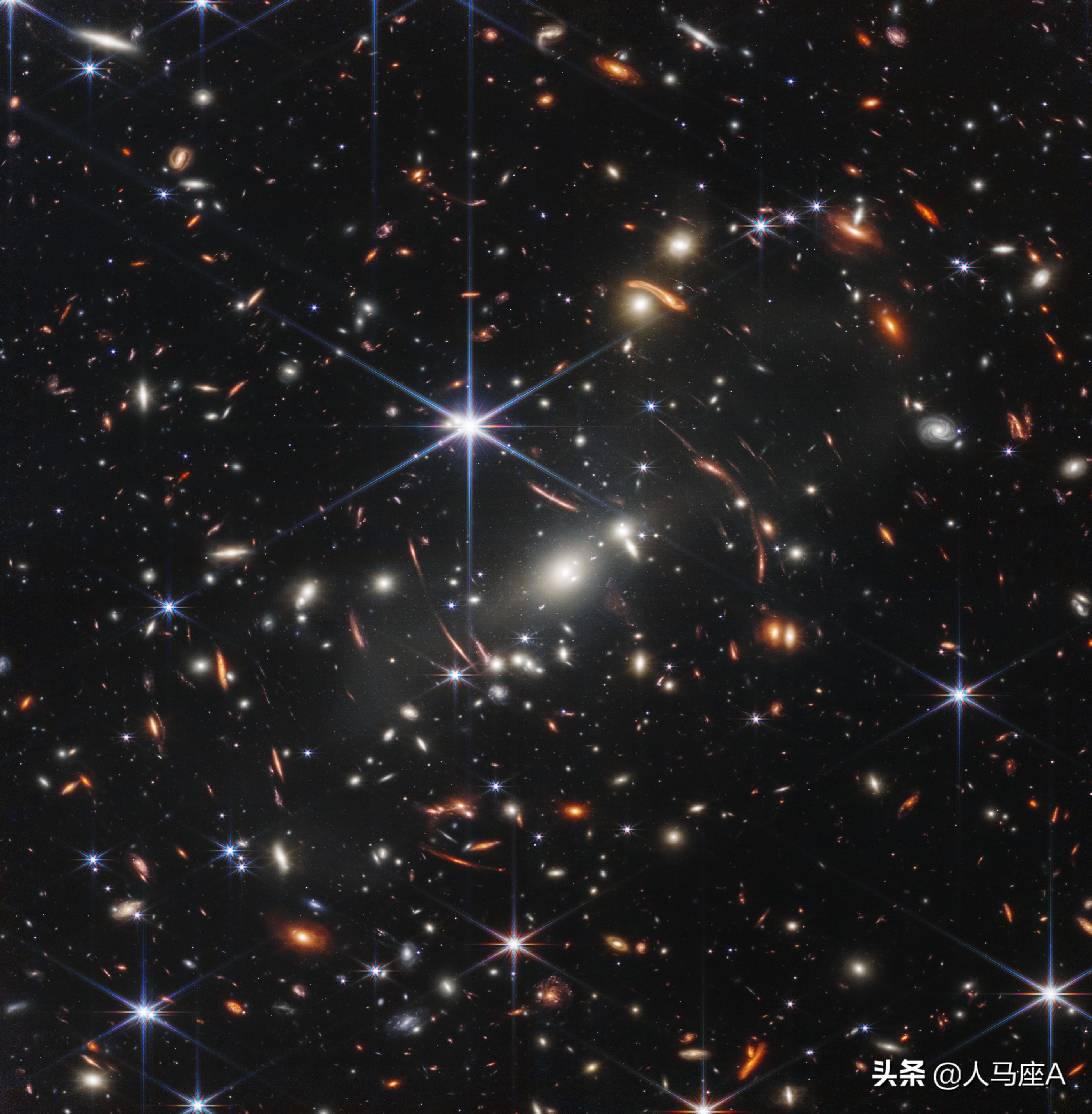 韦伯望远镜最新照片银河系,哈勃跟韦伯太空望远镜最新照片