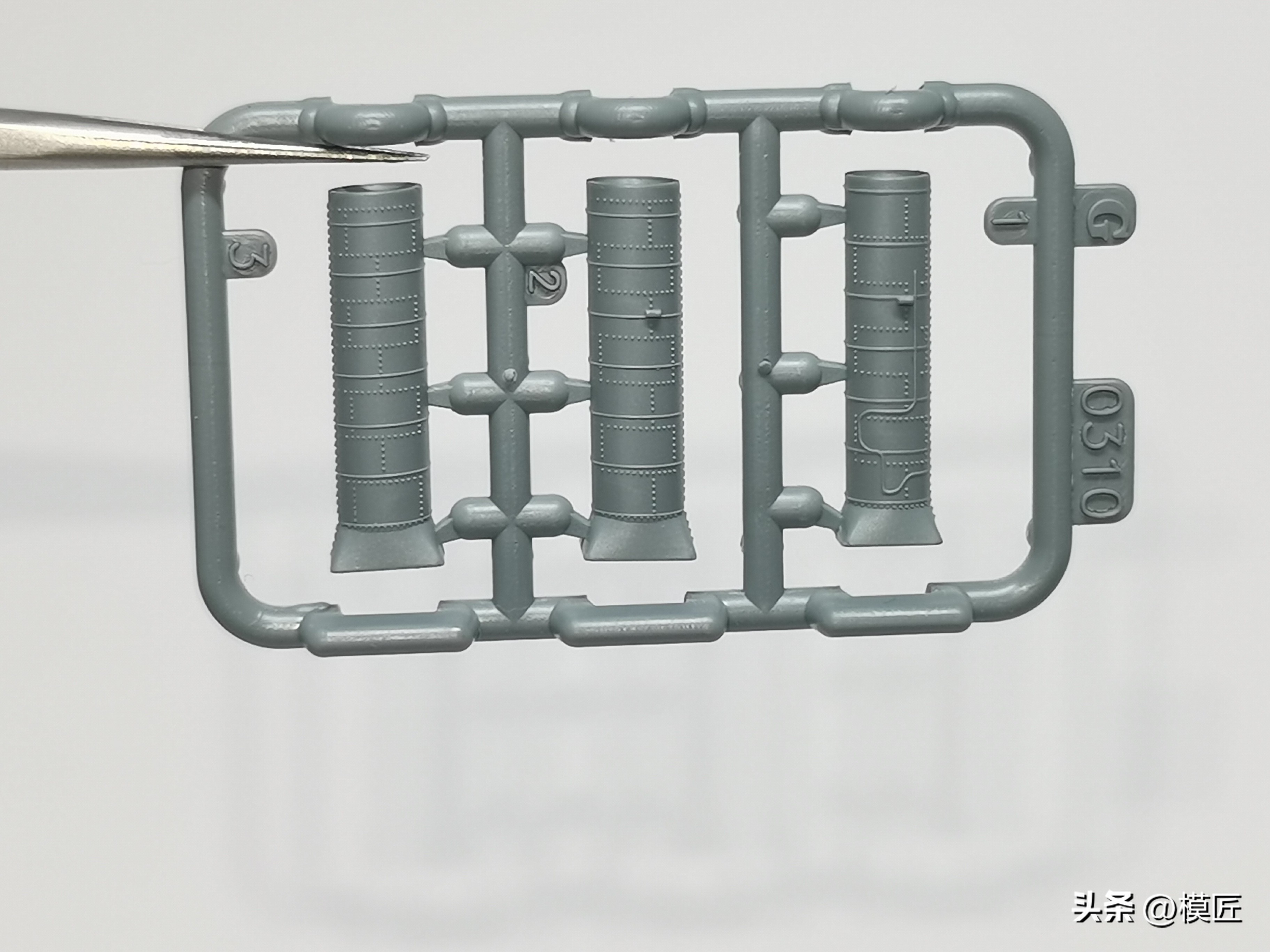 鹰翔1:700战列舰,一战德国埃姆登号轻巡洋舰