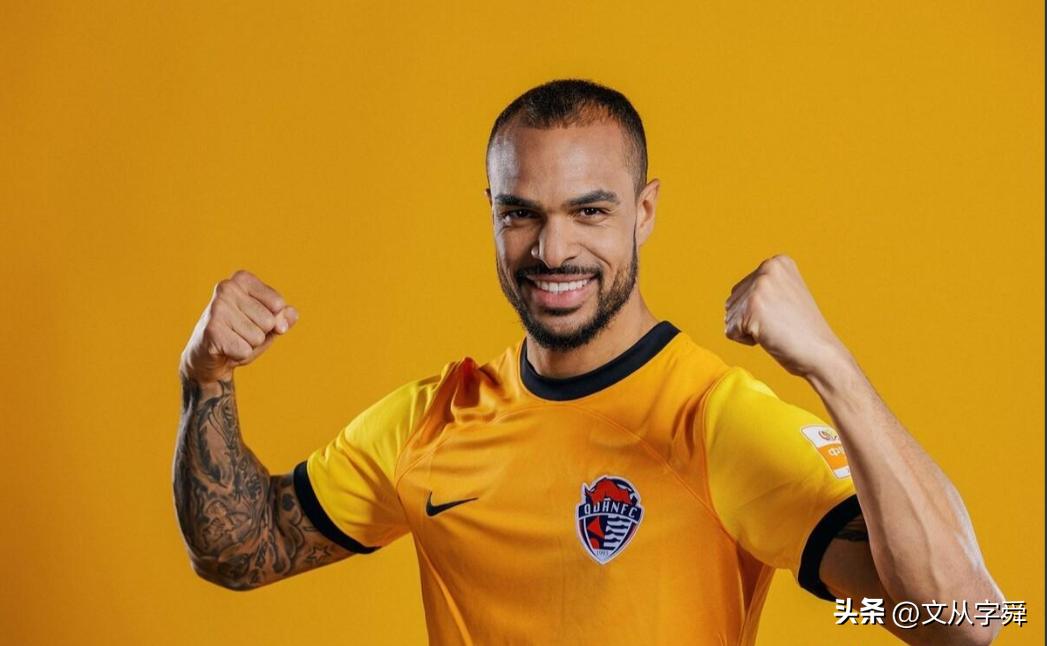 青岛海牛沙里奇和福布斯,福布斯青岛海牛加盟集锦