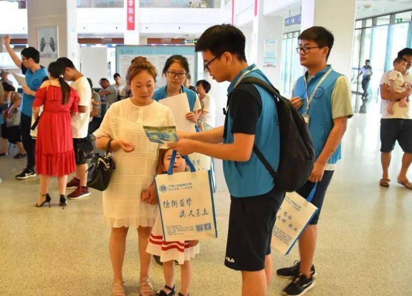 川大足球事件,四川大学踢足球被打校方处理