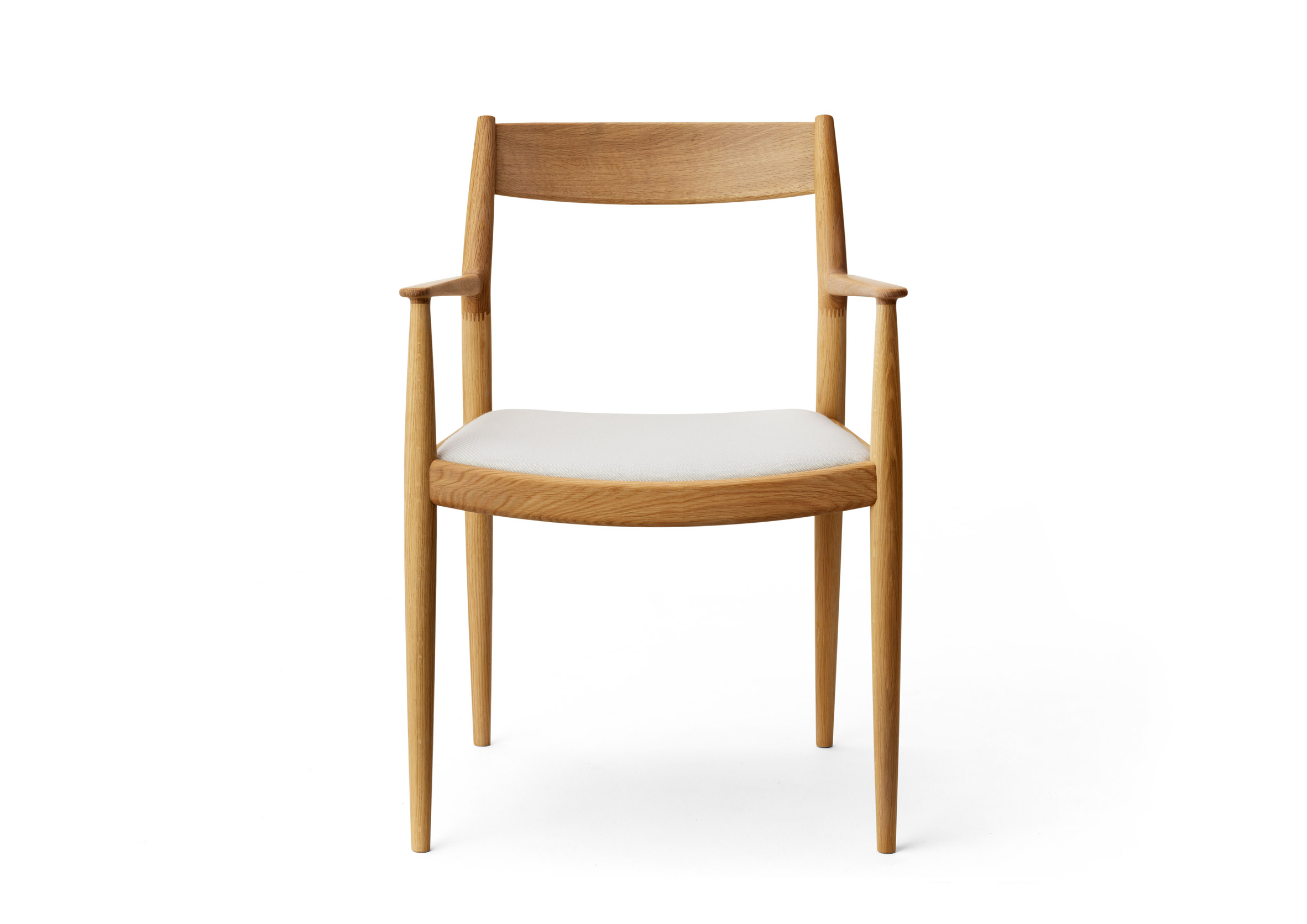 2021在时尚中创意，Dazeen陈列室12款椅子作品赏析