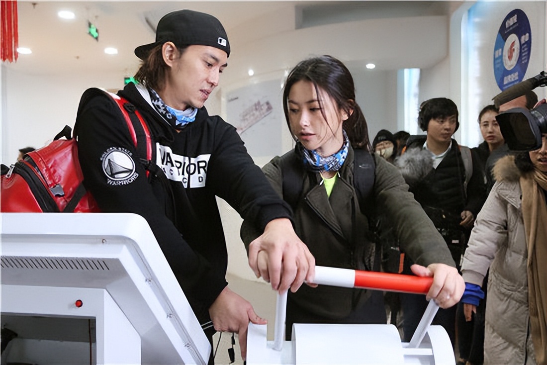 朱珠：迷倒世界顶级富豪，收服“帮派最狂太子”，却下嫁美术老师