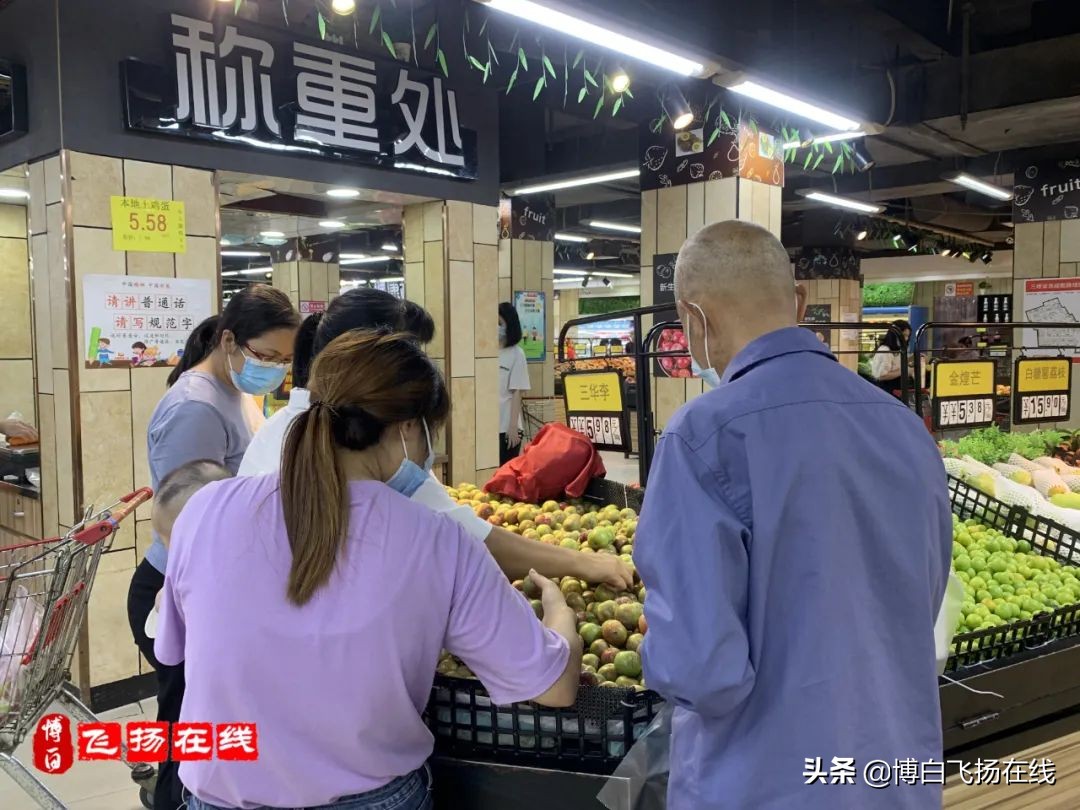 博白街“土豪”应季水果光环不在，全款拿下食到厌