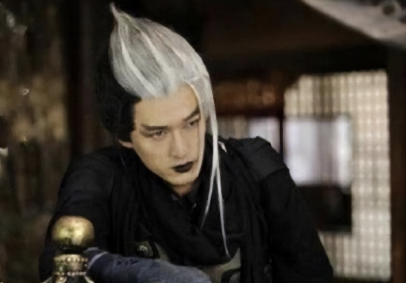 鸡毛穿一身、通天大脑门…国产神话剧的惊人造型,他们全都承包了