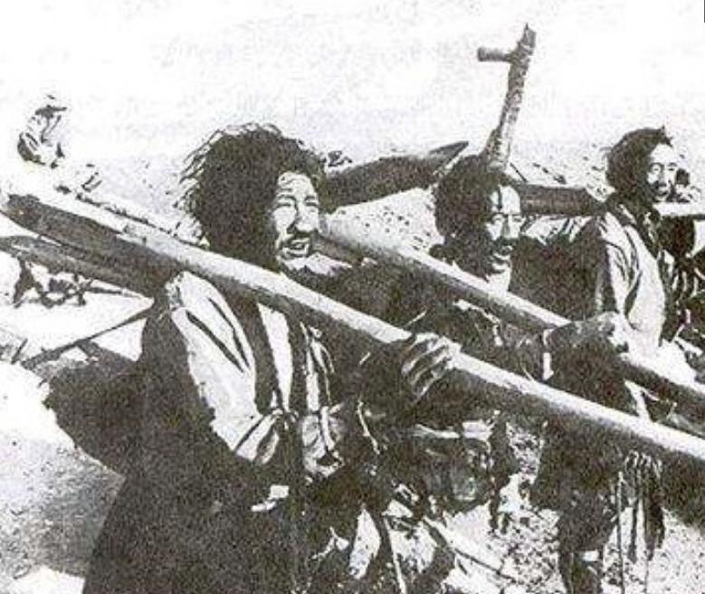 *藏西**解放前有多黑暗？虔诚信徒沦为祭品，农民一出生就是奴隶