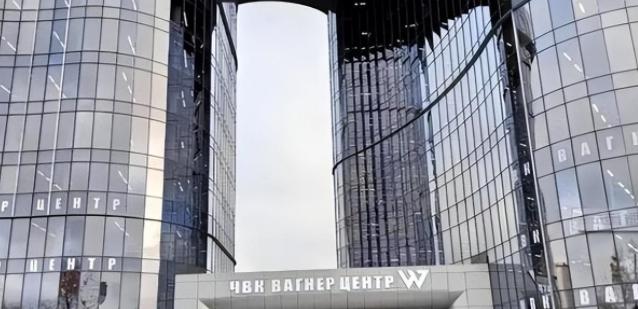 7月10日，美国投降！中国送上“大礼”，美专家：我们赶不上中国