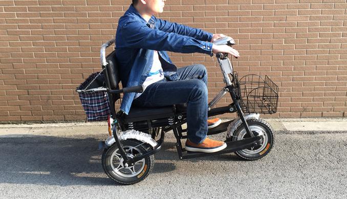 雅利奇老人代步电动三轮车,小型多功能升降折叠电动三轮车