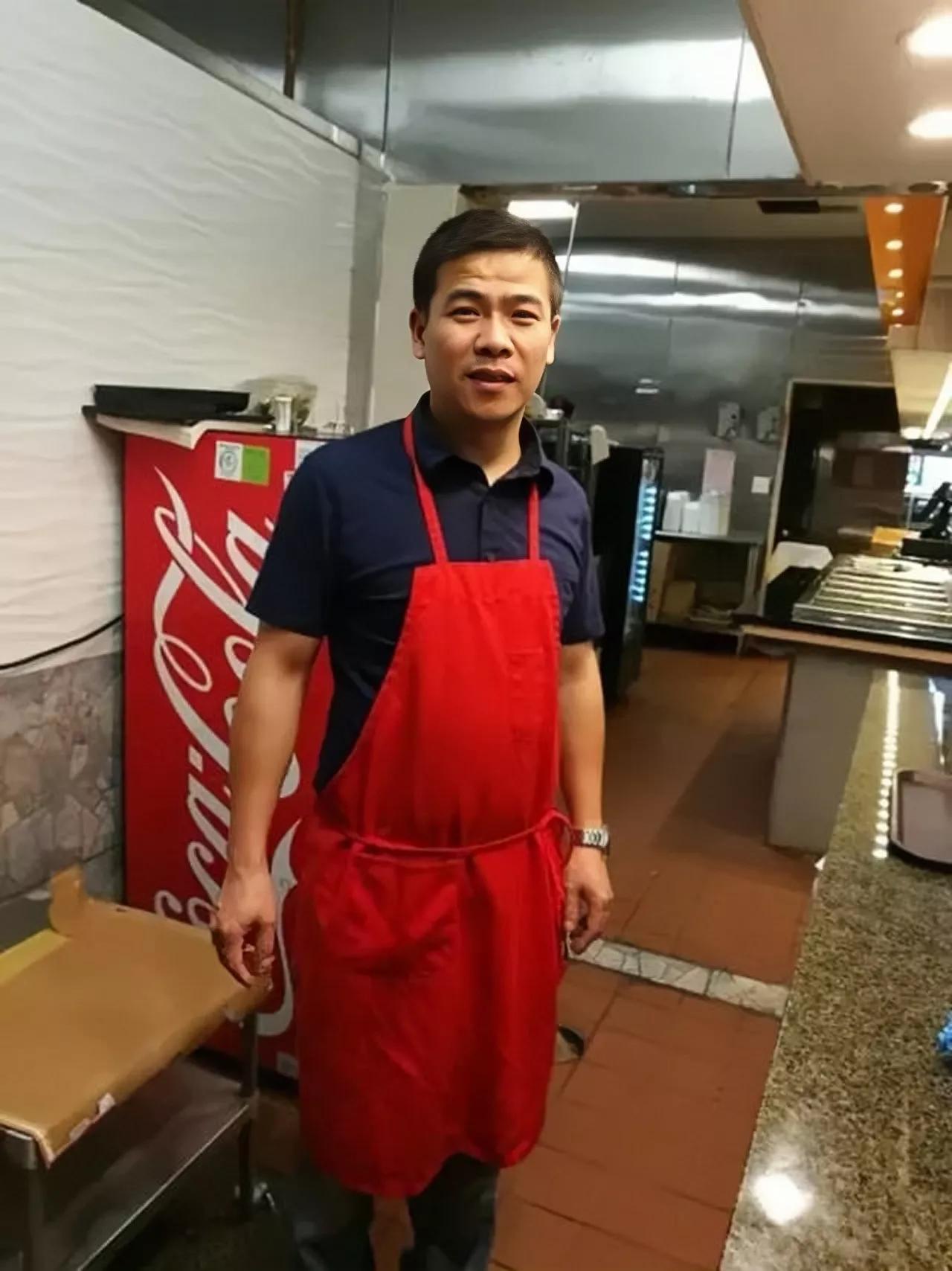 美国开网约车月入5万,小伙开网约车挑战月入两万