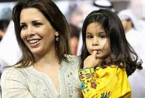 迪拜妻女逃亡 (迪拜酋长的妻女为何要逃离)