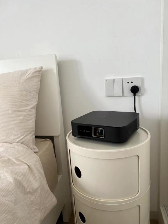 大眼橙投影仪x7dpro测评视频,投影仪大眼橙X7DPro