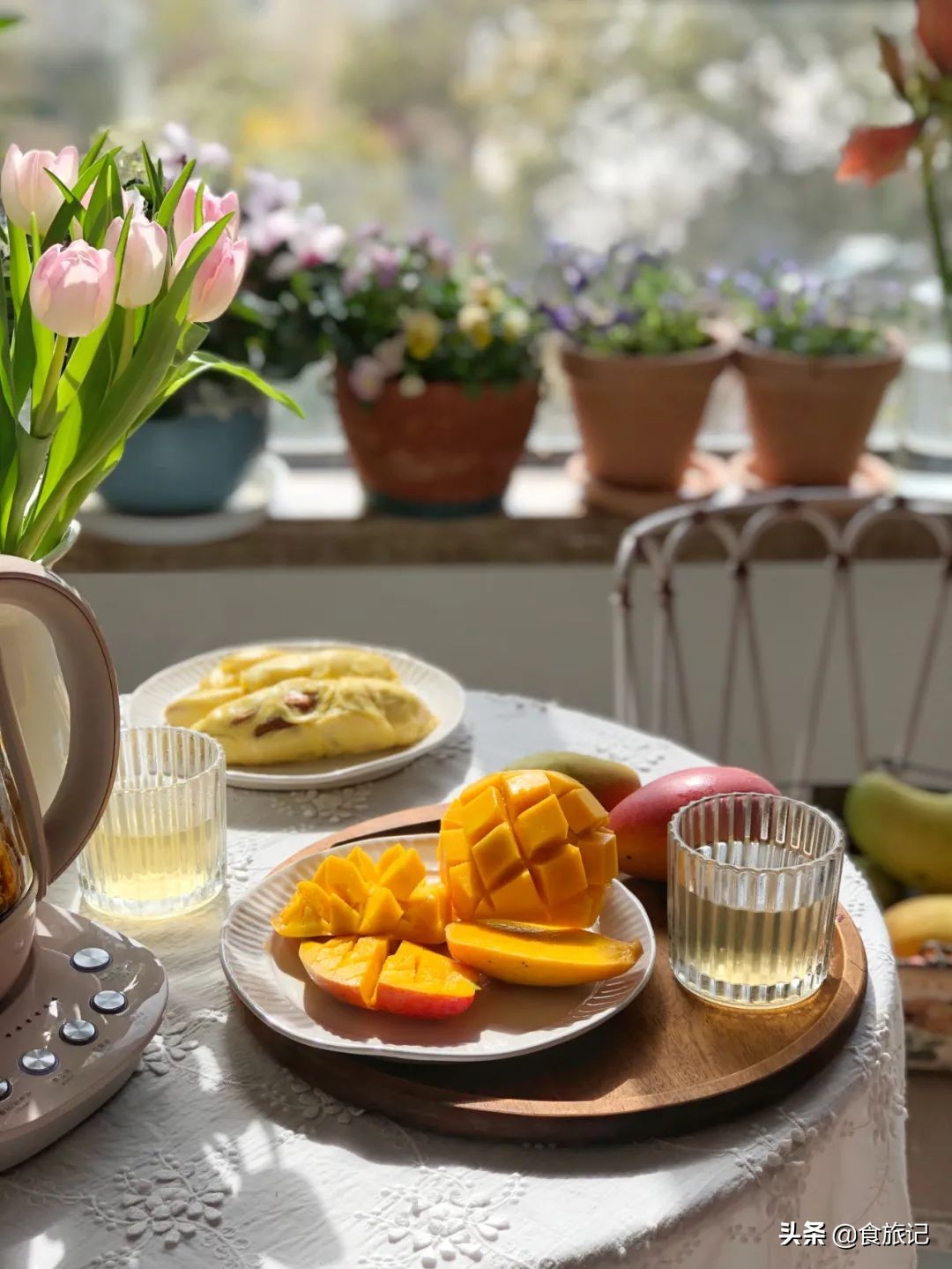 海南贵妃芒树上自然熟,海南三亚树上熟得贵妃芒