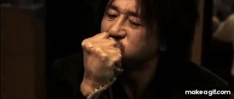 男子呕吐不止进医院,男子呕吐不止被送急救