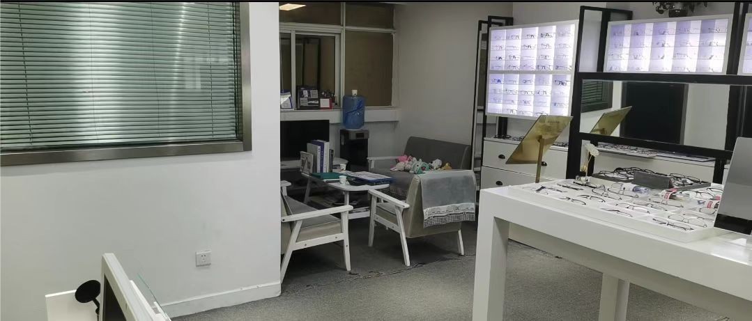 深圳学生配眼镜去哪里比较好,深圳哪里配眼镜比较准