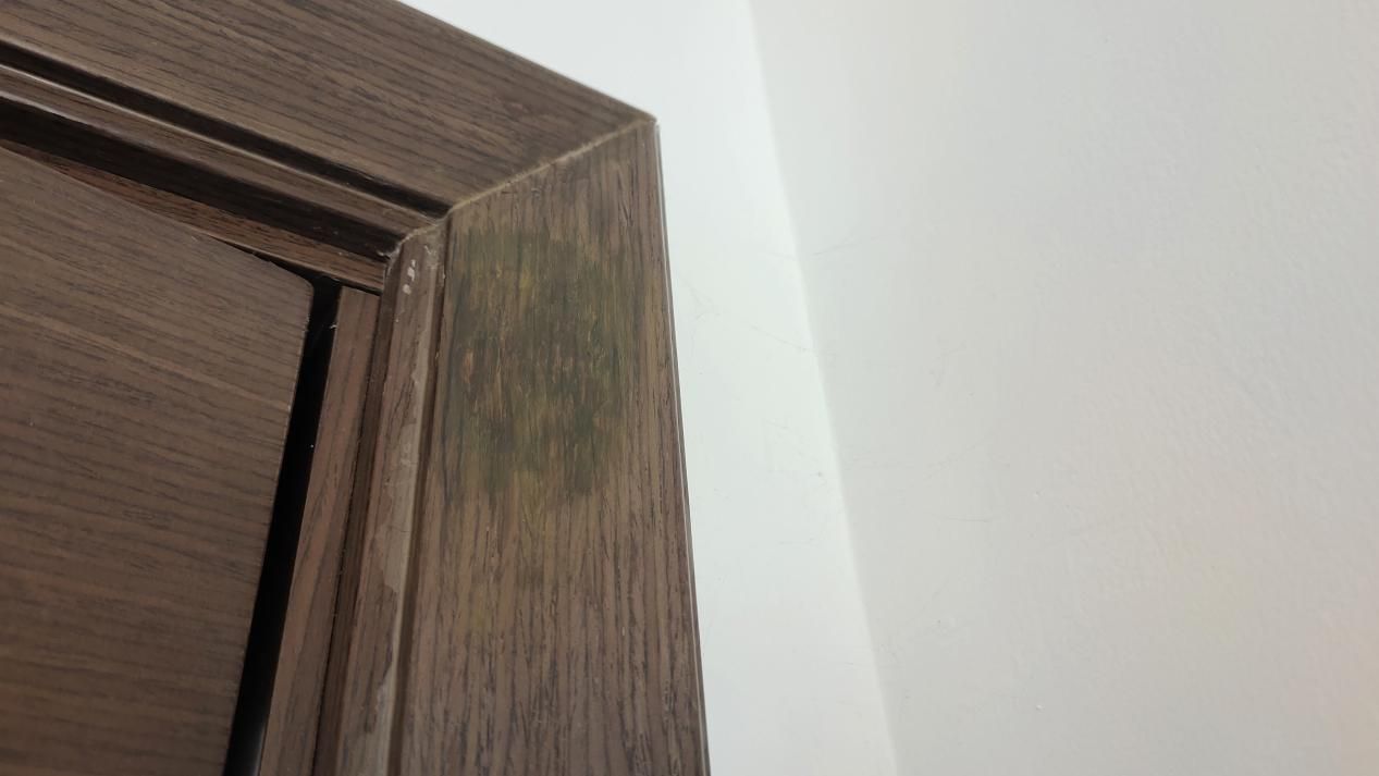 鼓包、掉漆、长黑块！大自然木门赣州产品被指存质量问题