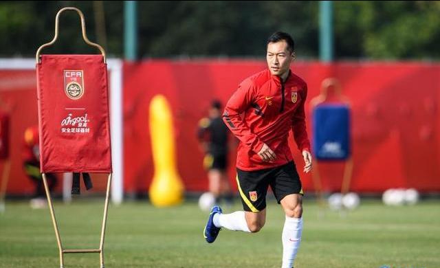 国足赢球主教练反应,国足主教练调整战术