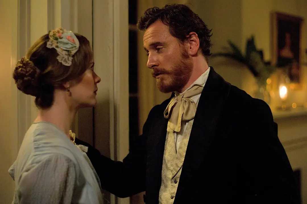 刻印在身体的*行暴**，《为奴十二载》营造一个历史与现实交织的空间