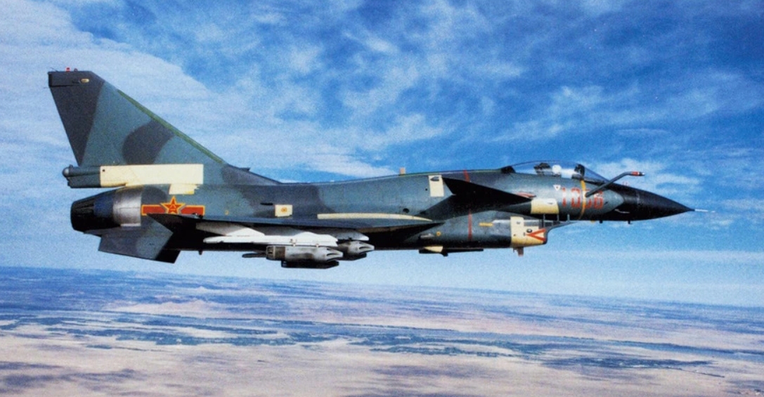 歼10单发有什么优势,歼10最新型是什么水平