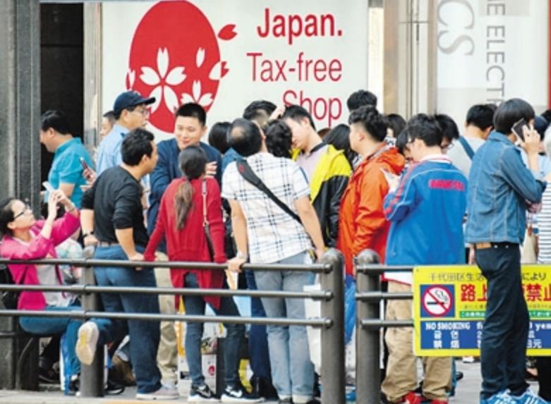 日本对中国低头了?3月就积极促进大陆游客光顾,岸田开始让步