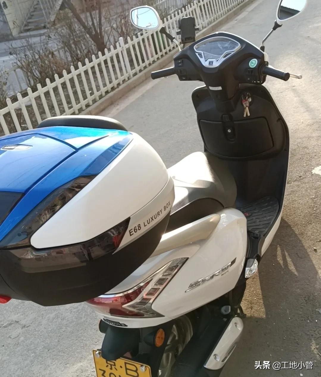 本田踏板车佳御125,本田摩托车踏板系列佳御110怎样