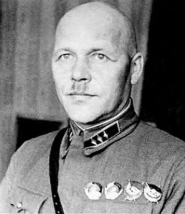 巴甫洛夫为什么会被苏联高层处决,斯大林处决巴甫洛夫大将