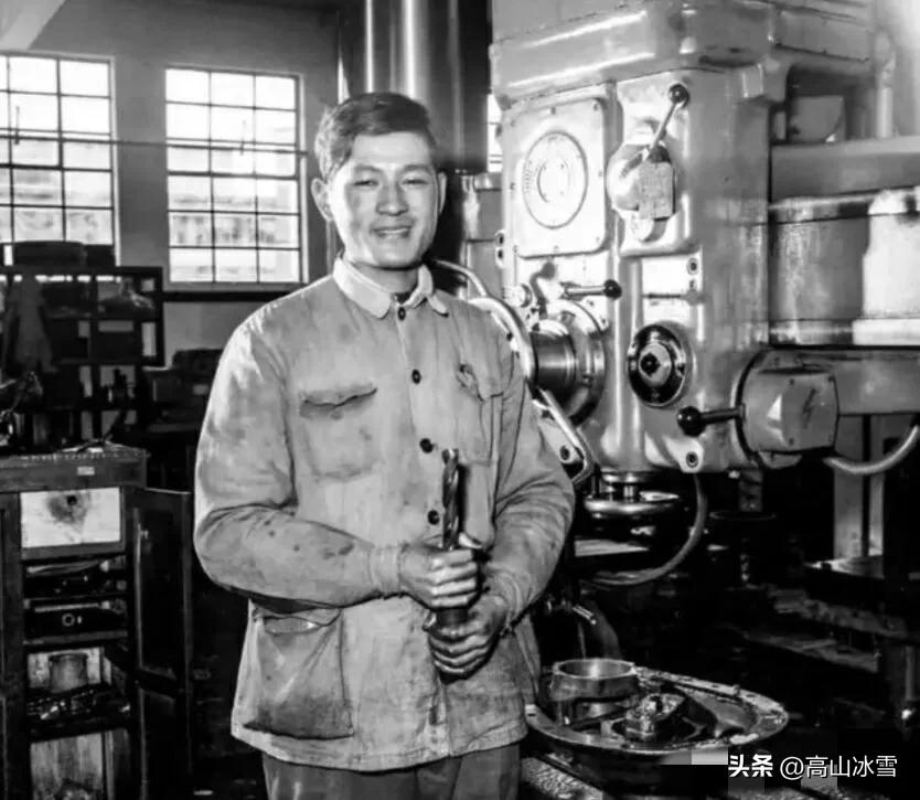 他曾担任3个直辖市市委书记，曾为周总理做过椅子，官至副国级