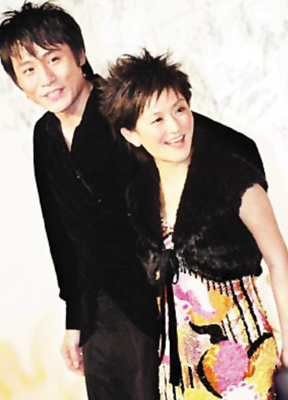 刘烨和谢娜现在结婚了吗,刘烨老婆安娜谢娜