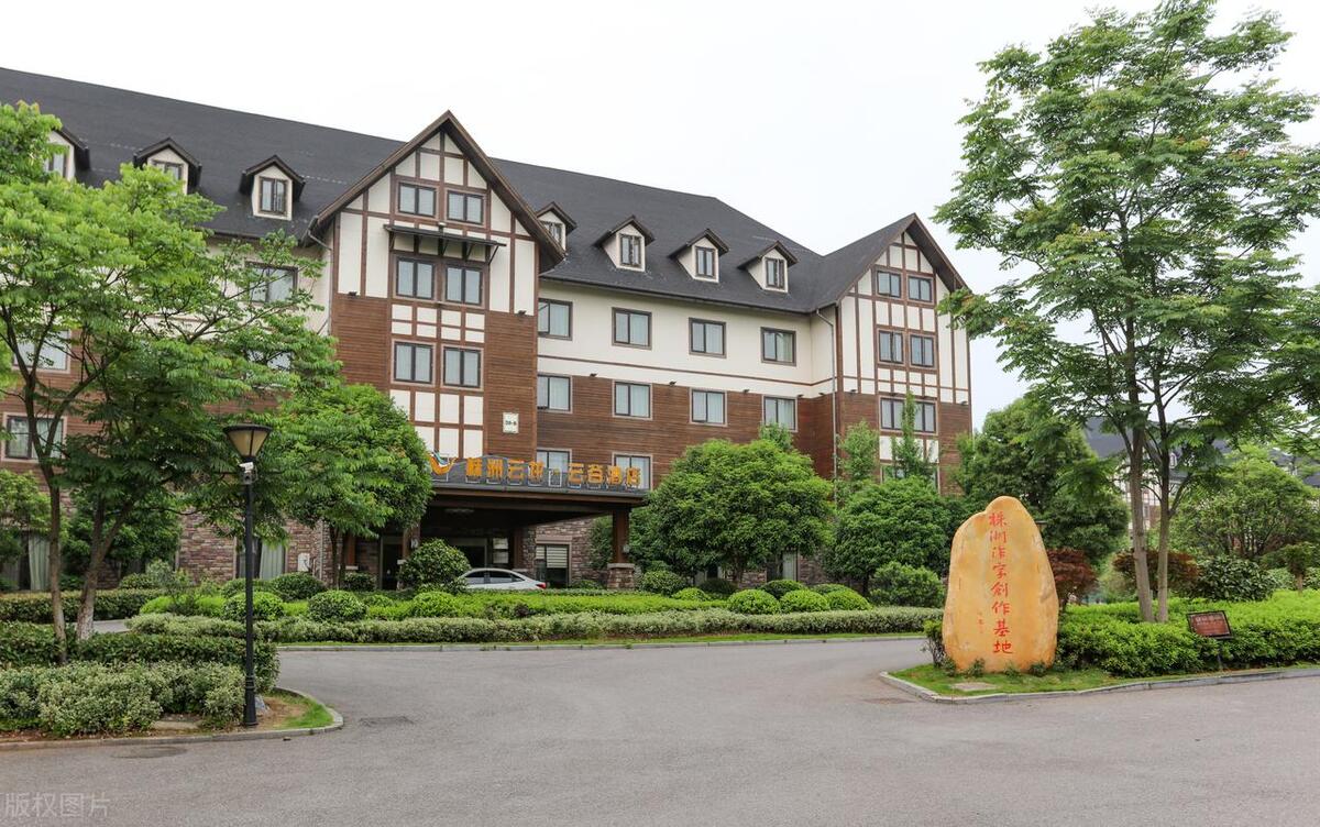 十大前景最好的生意最赚钱项目,中国赚大钱的十大暴利行业