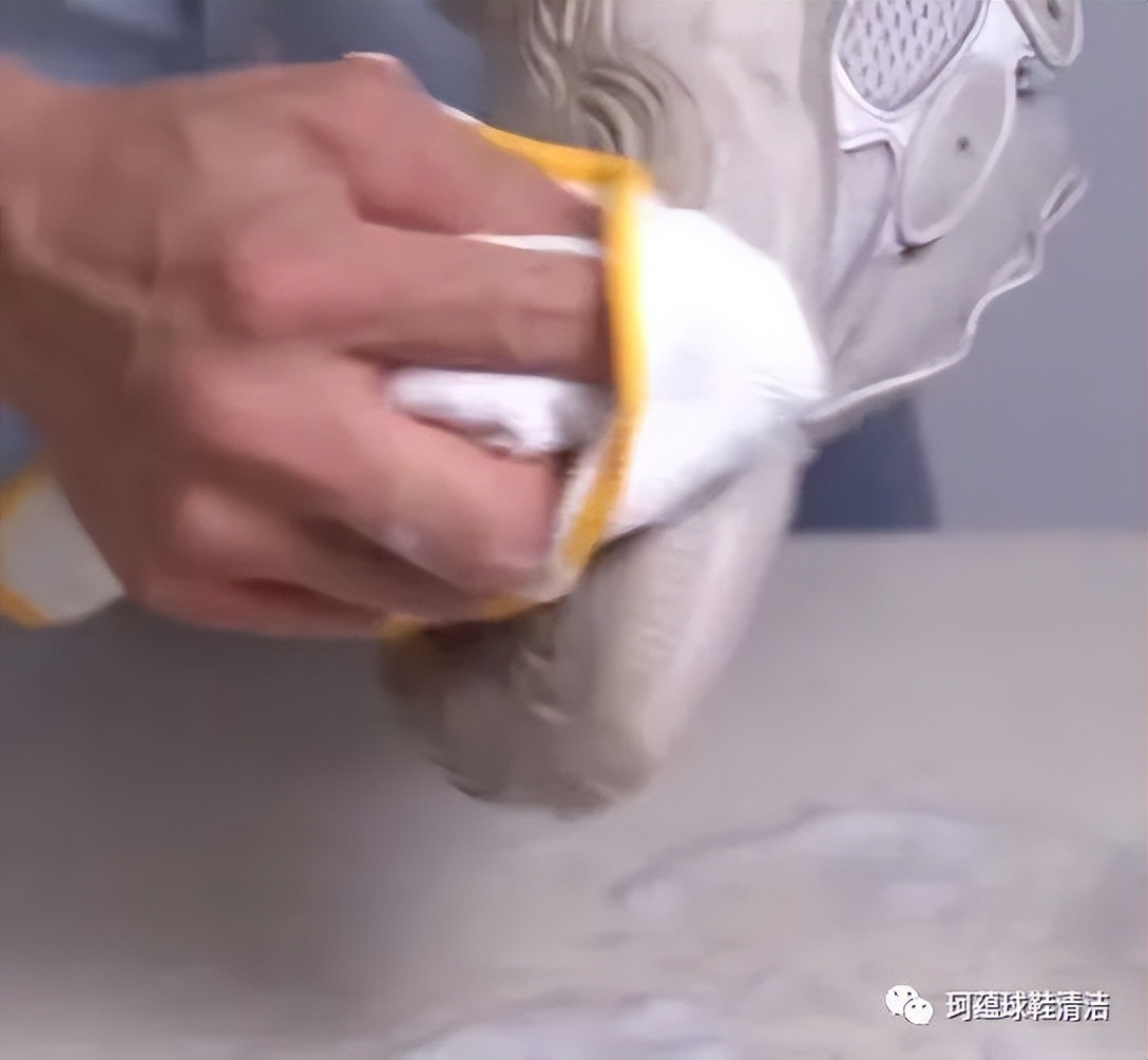 yeezy500怎样清洗,yeezy500鞋帮清洗