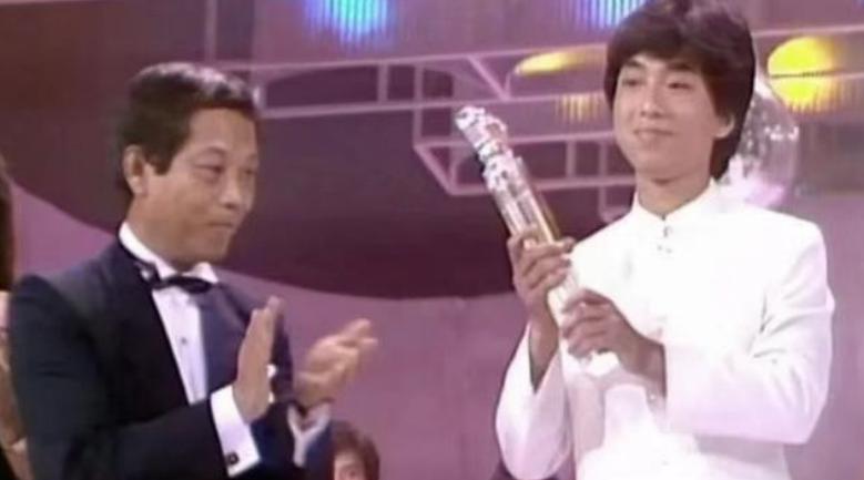 吕方张学友双星,吕方张学友1986双星演唱会现场版