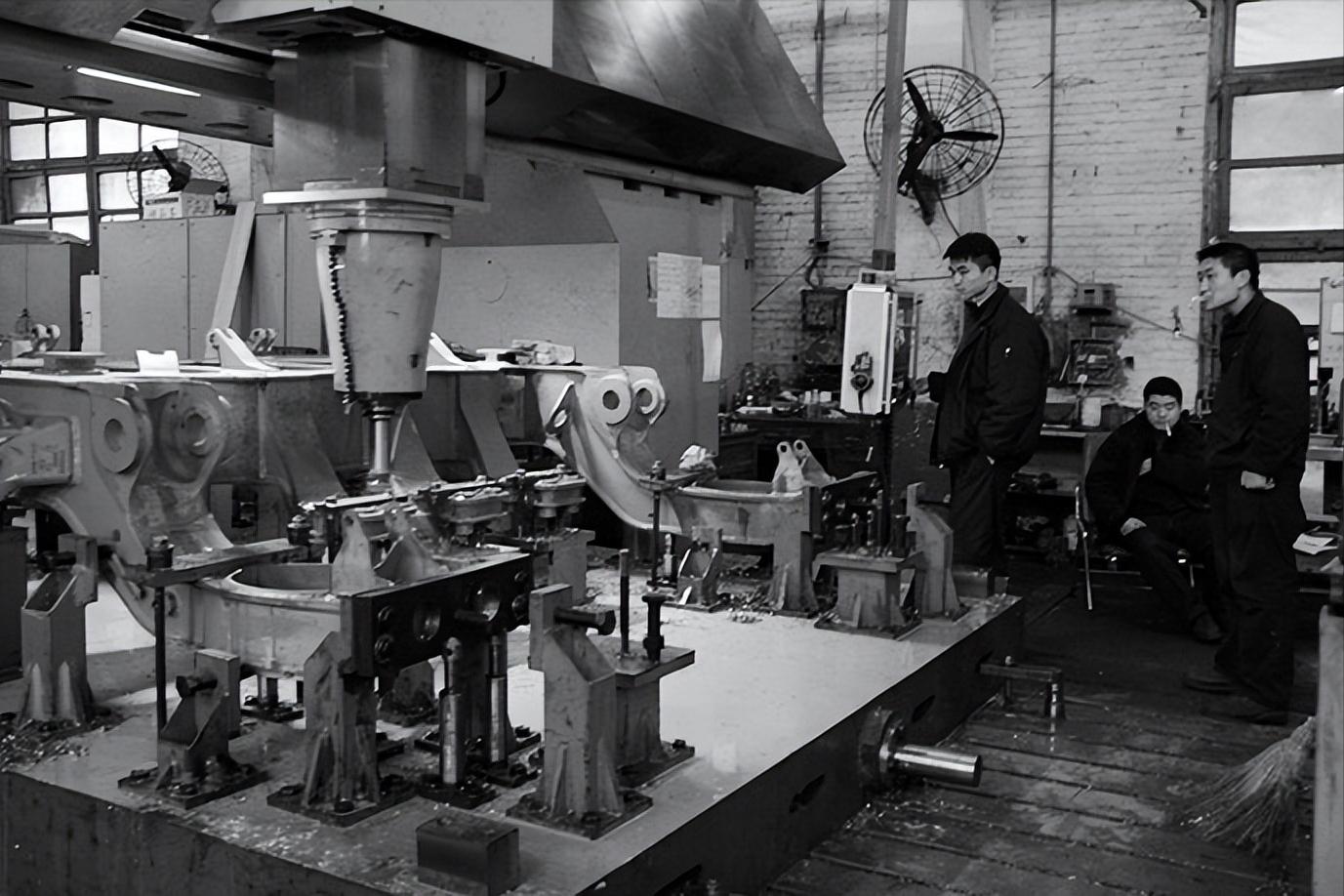 电池大王钟馨稼为美国捐款,钟馨稼做的是什么牌子的电池